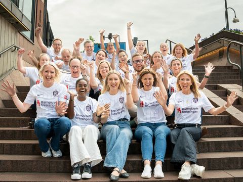 Barnekreftforeningens FotballtrøyeFredag 2026