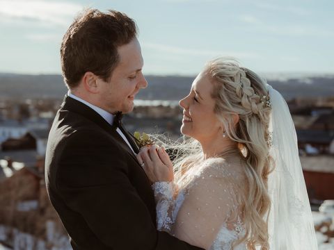 Pia og Bjørn ønsket seg gaver til Barnekreftforeningen til bryllupet